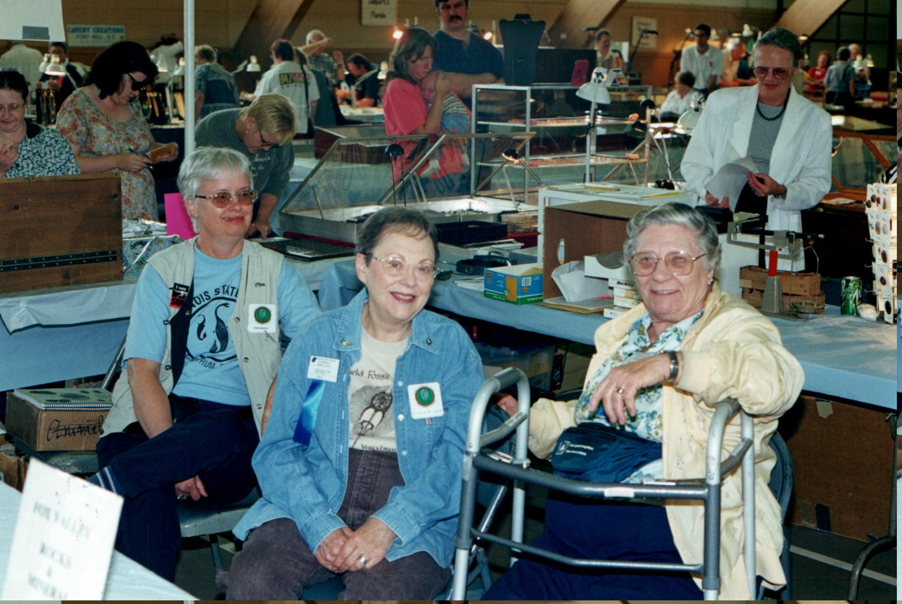Throwback Thursday #163: Scenes from the 2000 Chicagoland Gem & Mineral Association Show