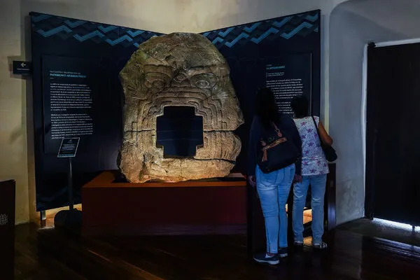 Stone by Ancient Stone, Mexico Recovers Its Lost Treasure