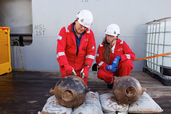 Ancient Shipwreck Preserves a Deep Bronze Age Time Capsule