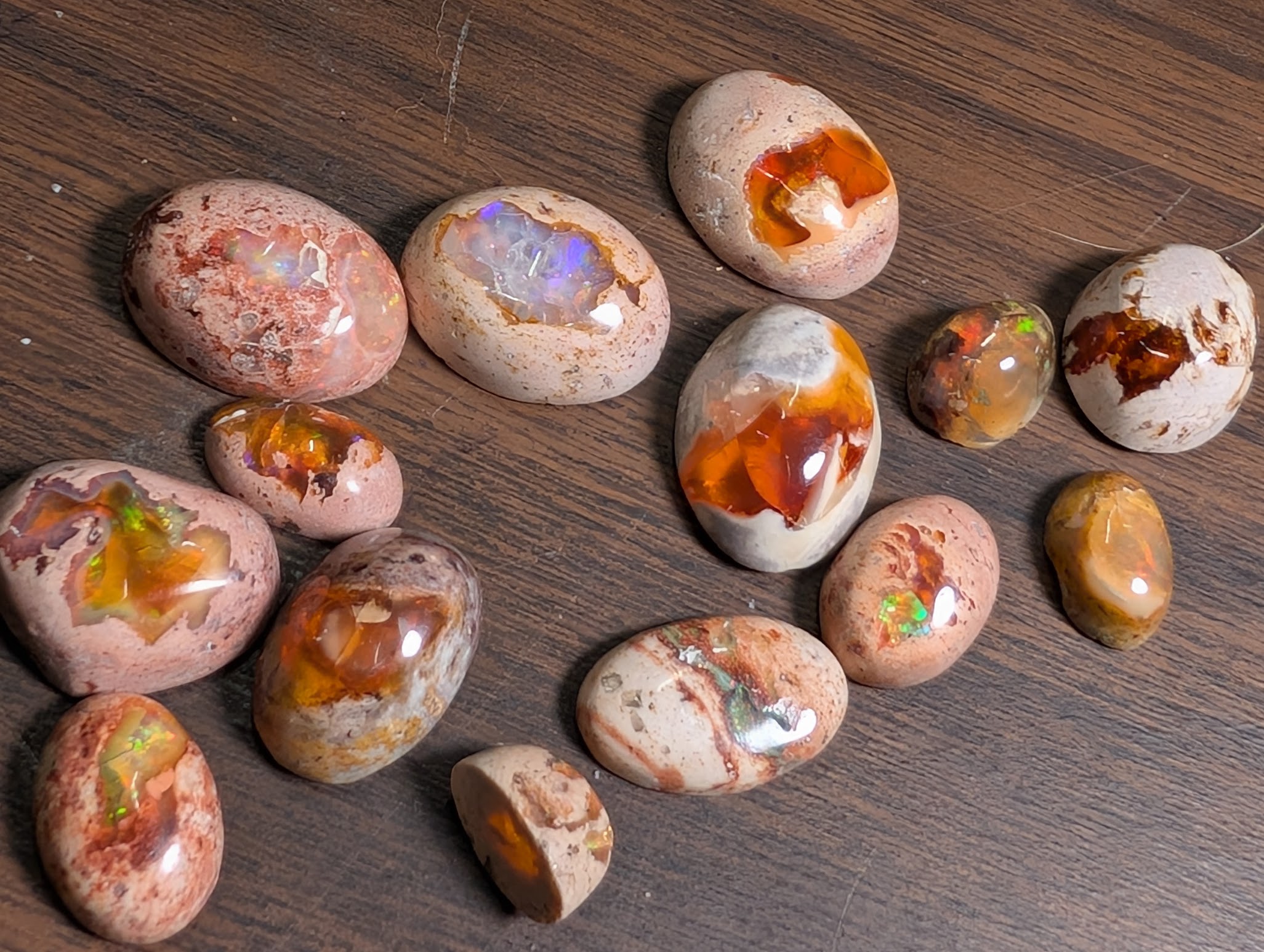 2026 ESCONI Gem, Mineral, and Fossil Show – Preview #20: Pieces of Mexican Opal